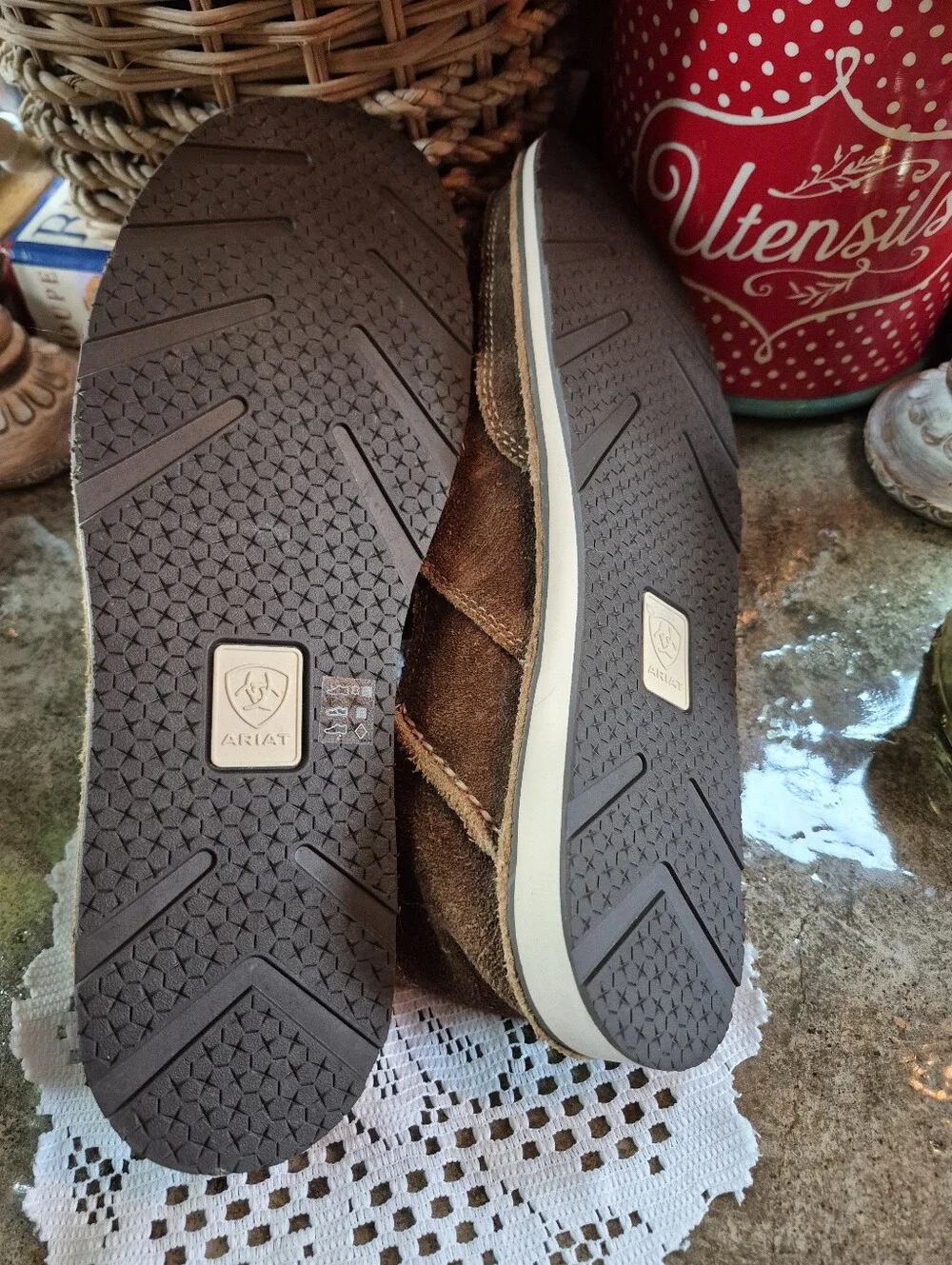Ariat new without